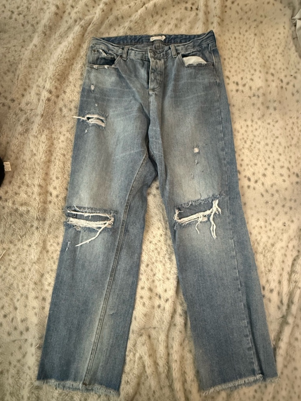 Avec Les Filles Distressed Straight Leg Jeans Size 30 High Rise Raw Hem